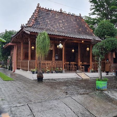 Super Oyo Collection O 90265 Cempoko Mulyo Homestay Syariah Tugu 외부 사진