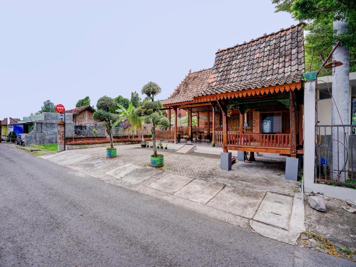 Super Oyo Collection O 90265 Cempoko Mulyo Homestay Syariah Tugu 외부 사진