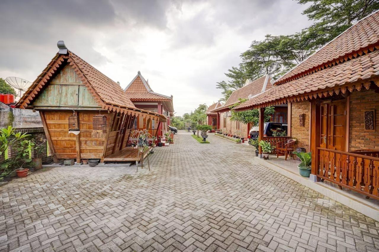 Super Oyo Collection O 90265 Cempoko Mulyo Homestay Syariah Tugu 외부 사진